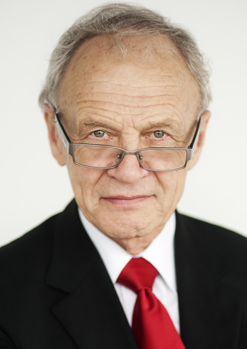 Prof Brian Buxton